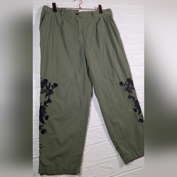 363-Zara Woman Khaki Trousers - Picture 4 of 5